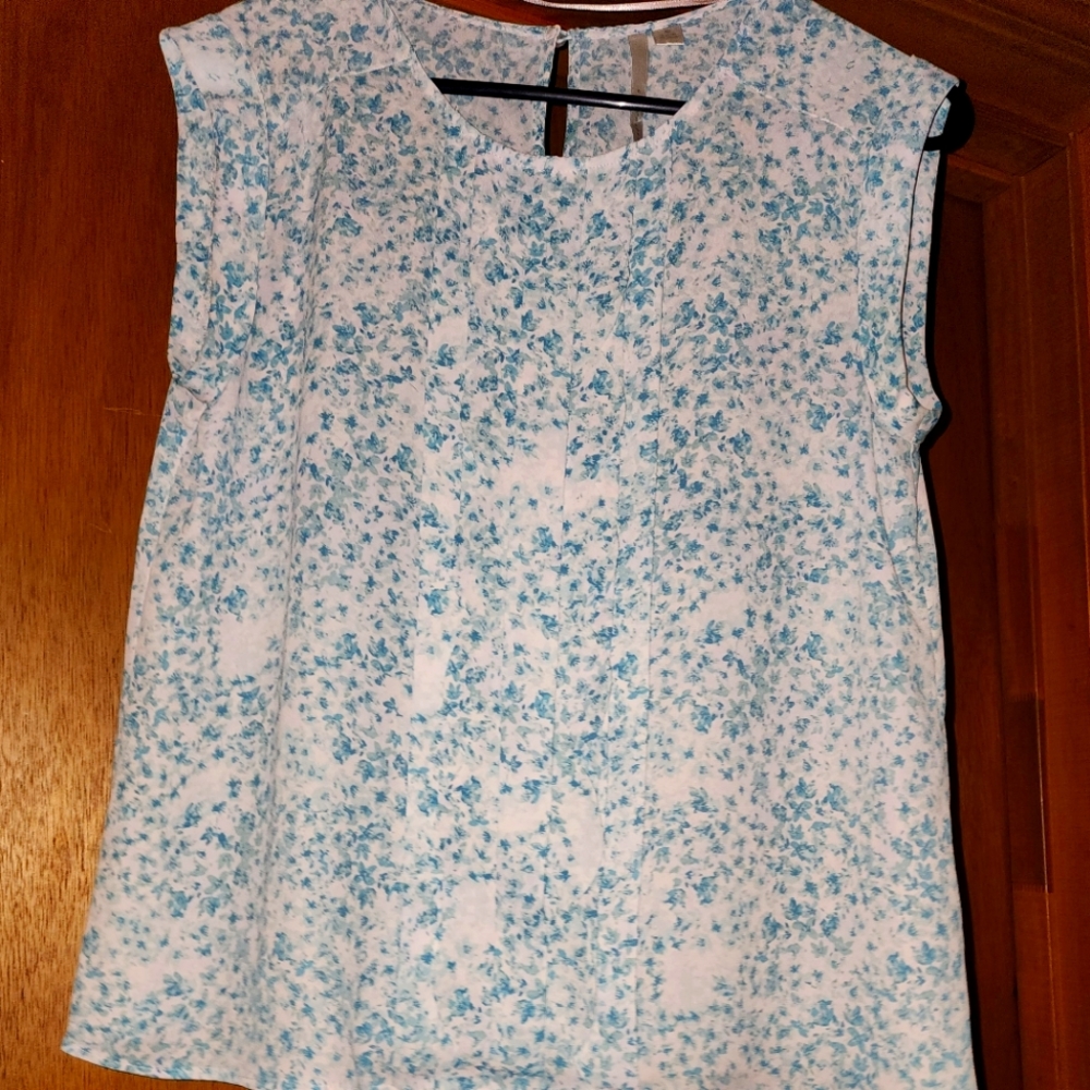 Lauren Conrad top